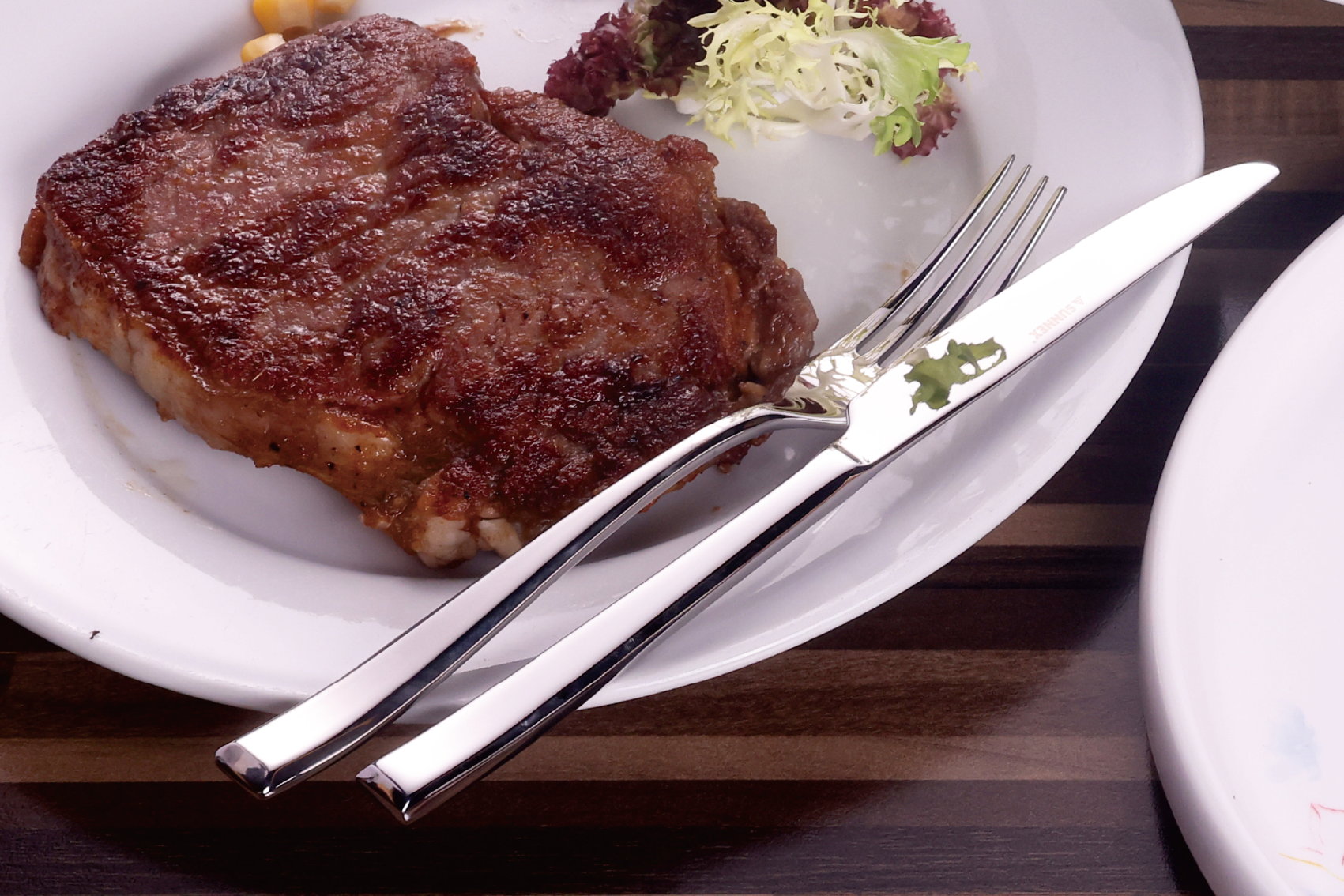 Sunnexin uudet ruokailuvälineet - C112- ja M185-sarja